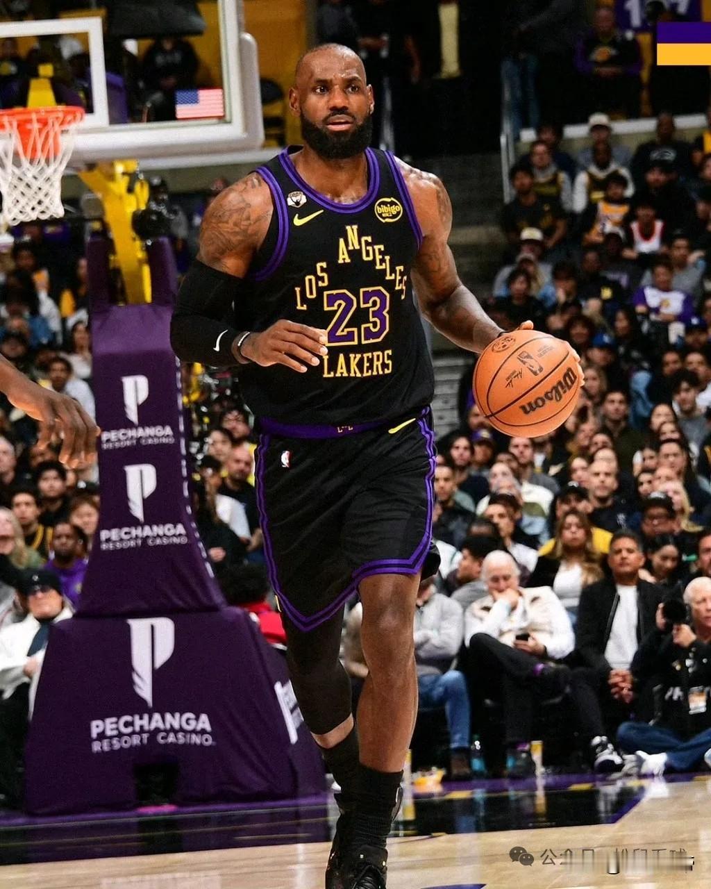 这才是真战神啊，41岁的詹姆斯带伤背靠背爆砍31分9篮板10助攻!在今天湖人