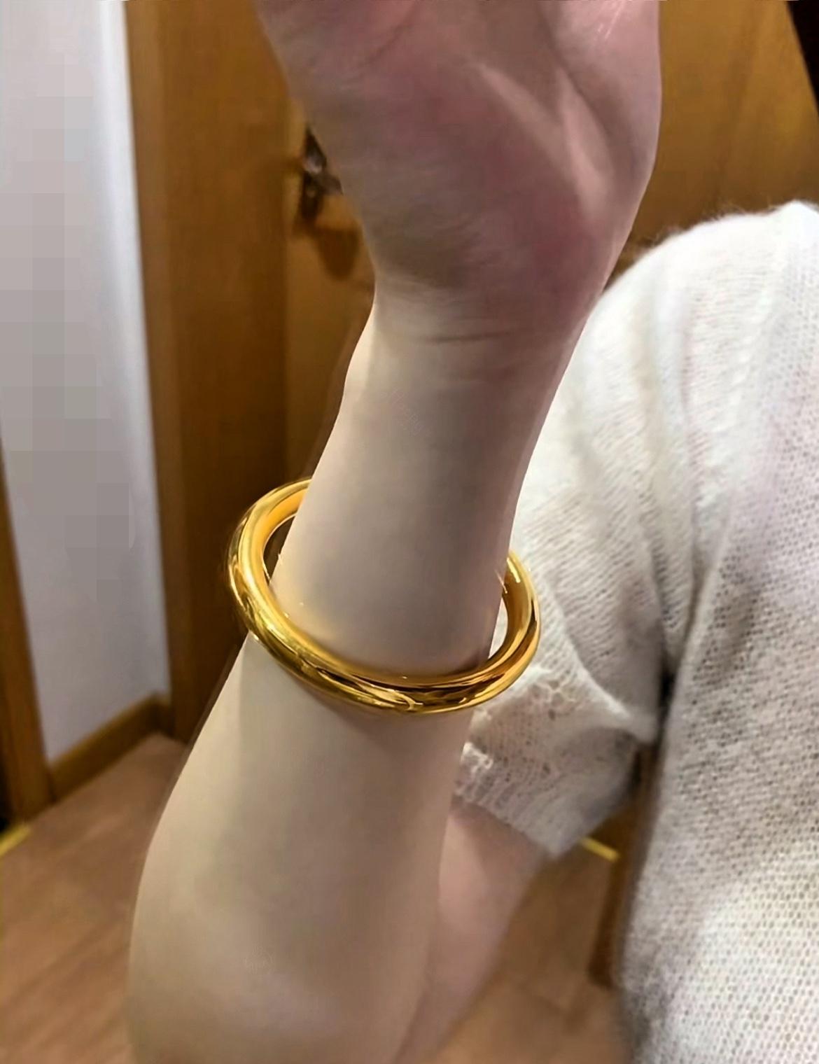 金店手镯卖七百一克，银行金条才六百一十四，差价快两百一克，你还在为那点“设计感”