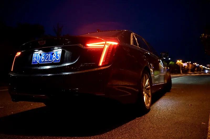 常言道“鱼与熊掌不可兼得”，豪华中大型轿车市场里，凯迪拉克CT6与宝马5系一直是