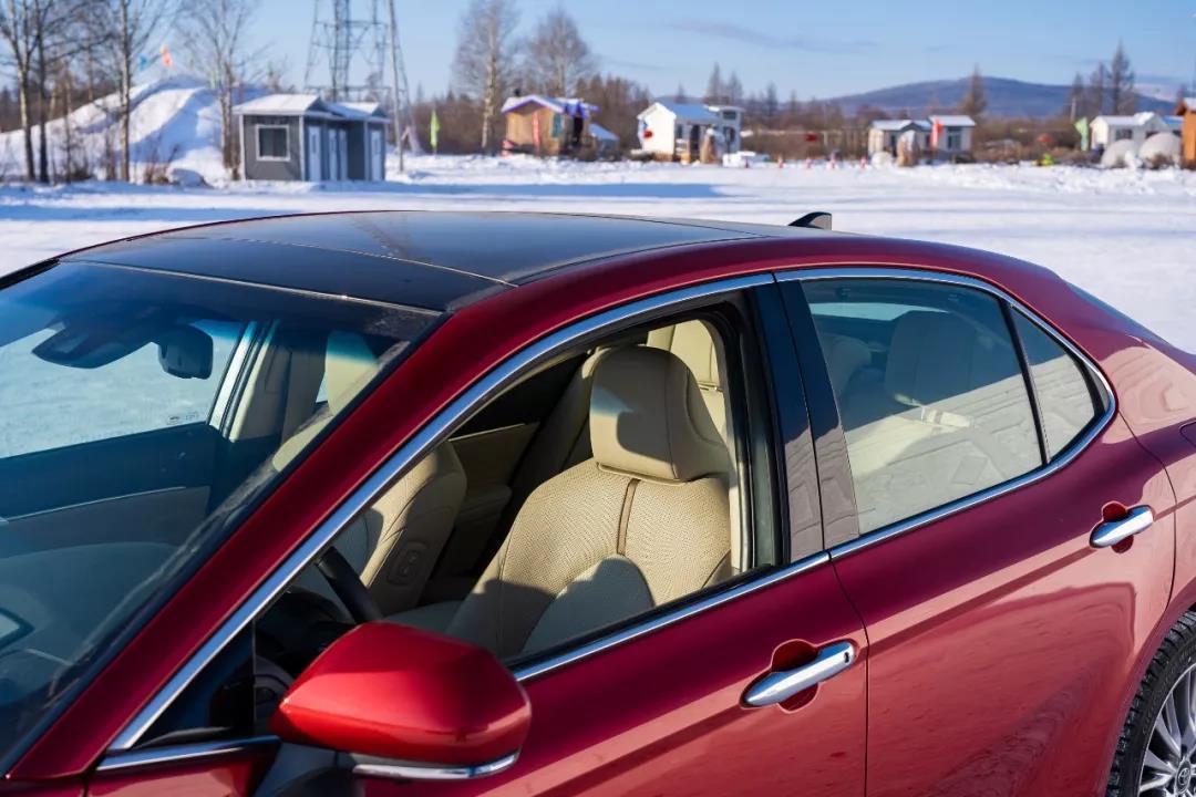 大家有没有注意到一个问题，为什么电车起火没人砸窗？因为现在20万以上的新能源车普