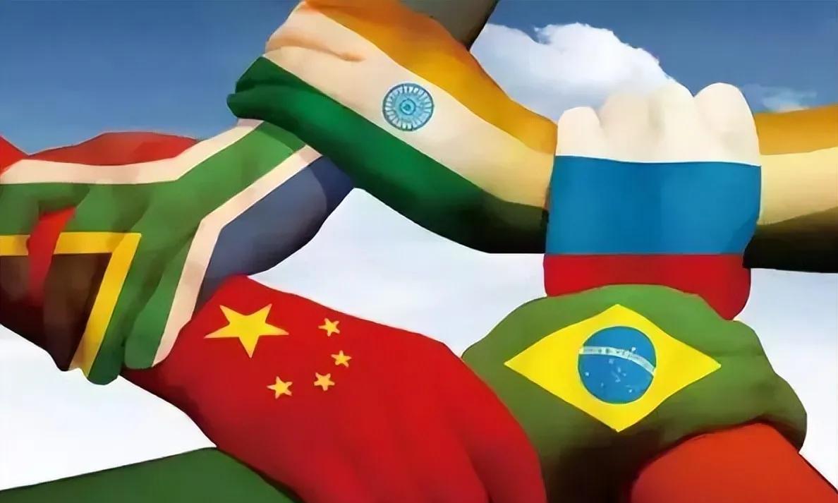 美国在针对“金砖”国家！从此次美国加征关税的幅度可以看出，美国正在针对金砖国家