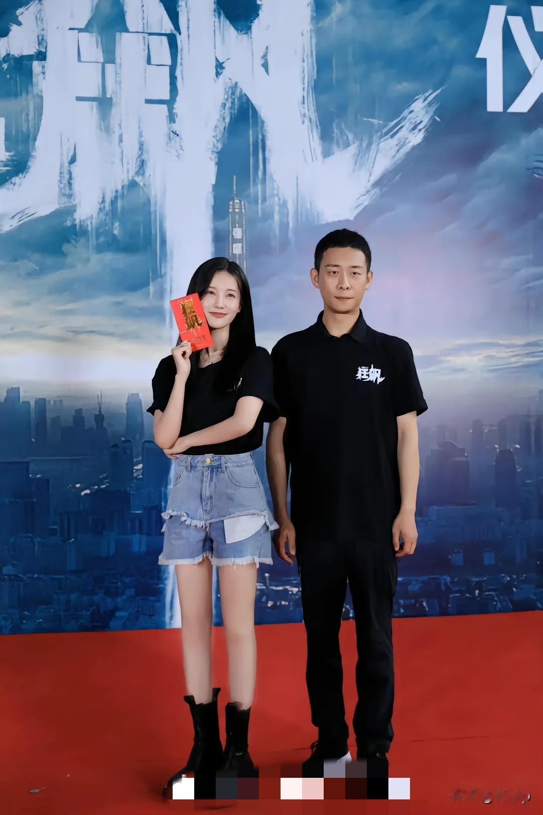 李一桐和张译唯一一次合作就是在狂飙这部剧两个人演情侣感觉有点不搭原因就是年