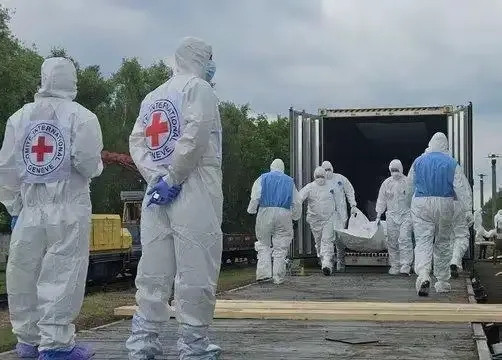 俄军这下心里面已经非常地高兴。这时候听到乌克兰内政部长已经确定，将会对俄方交还大