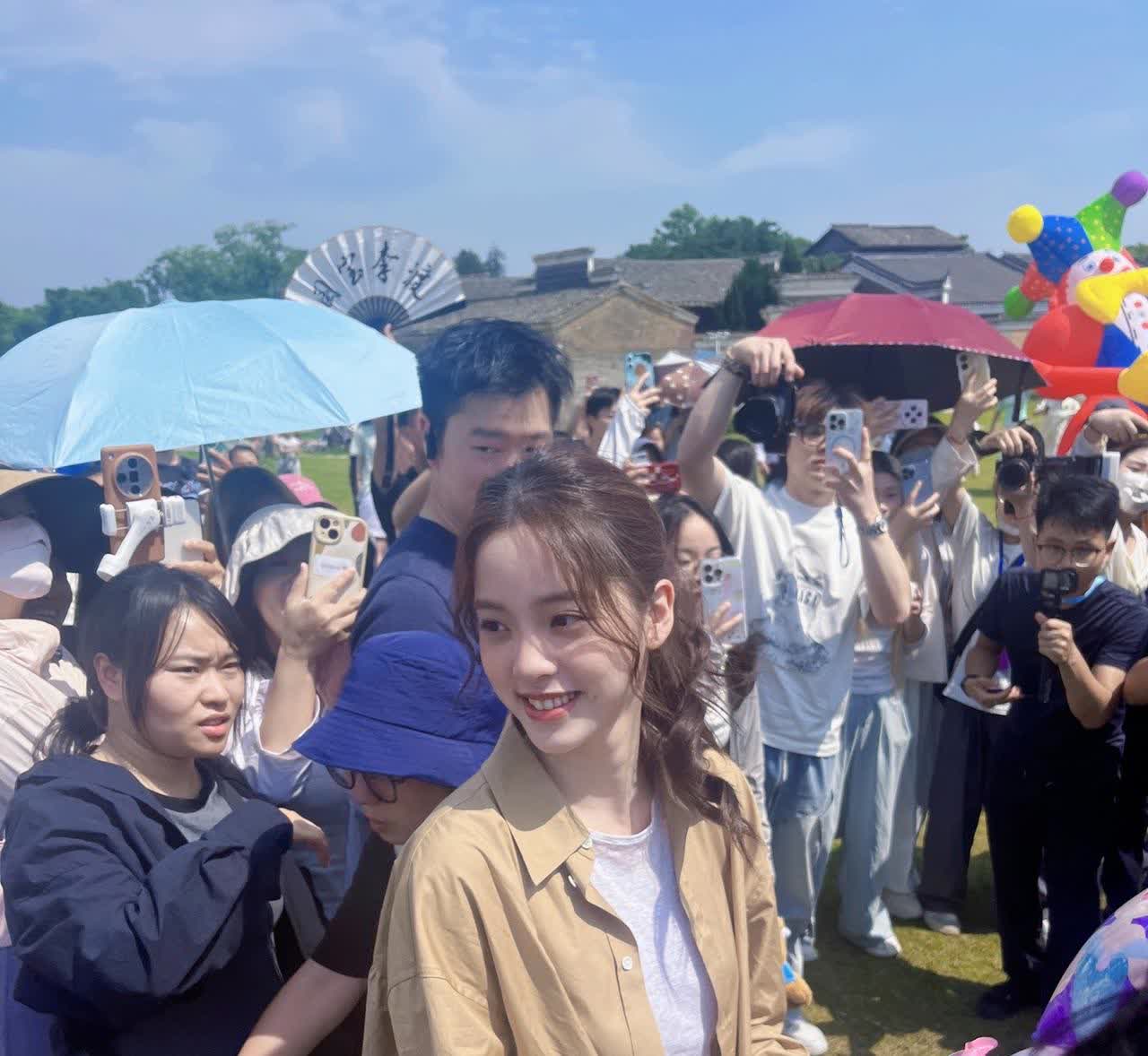 偶遇欧阳娜娜，好漂亮精致#欧阳娜娜#吉安
