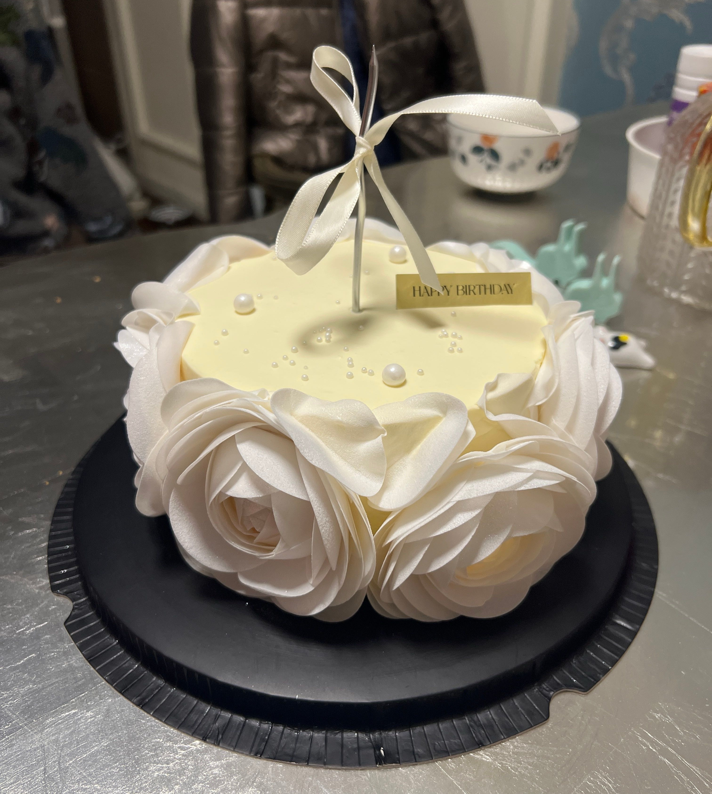 我家领导今天生日，我有口福了，这家蛋糕很合我胃口，超好吃。