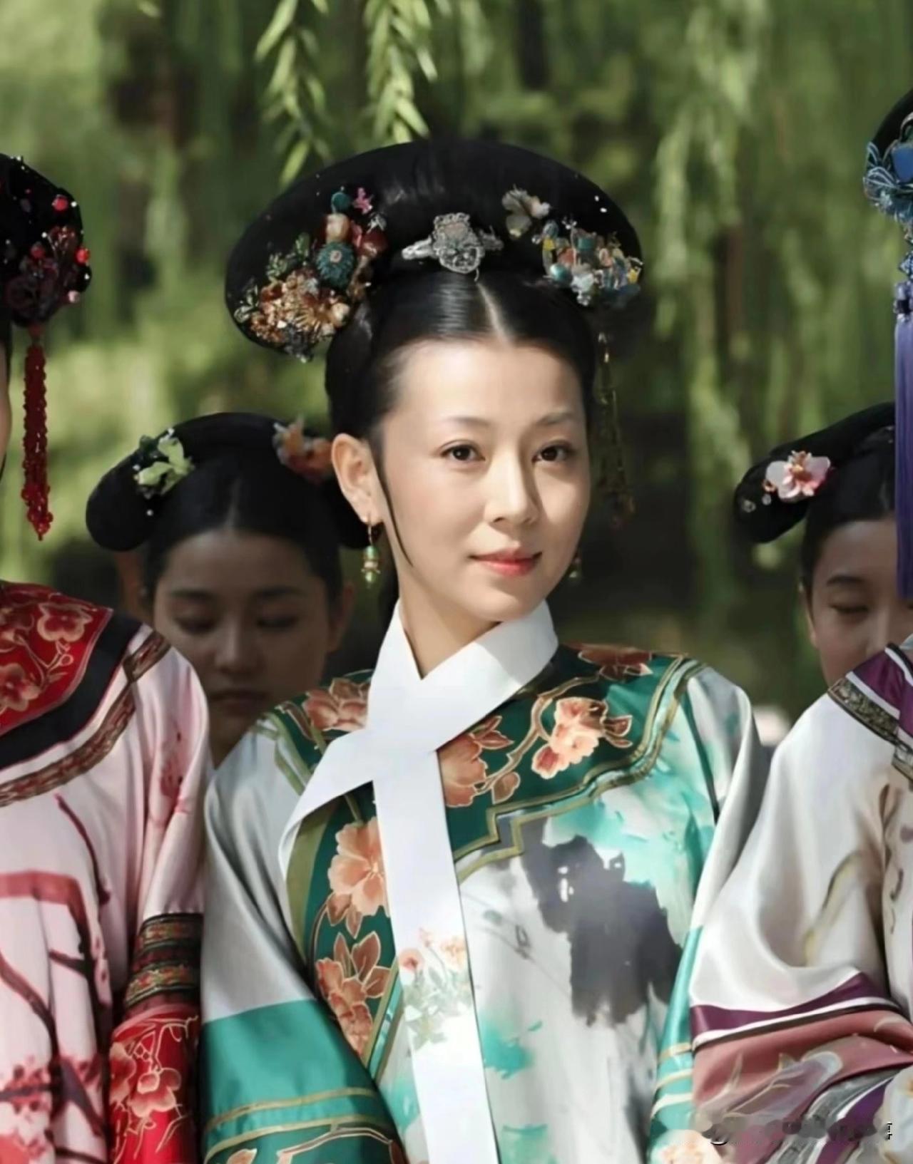 齐妃这么笨，怎么让三阿哥在后宫平安长大的？好多人都觉得齐妃又傻又没心机，在