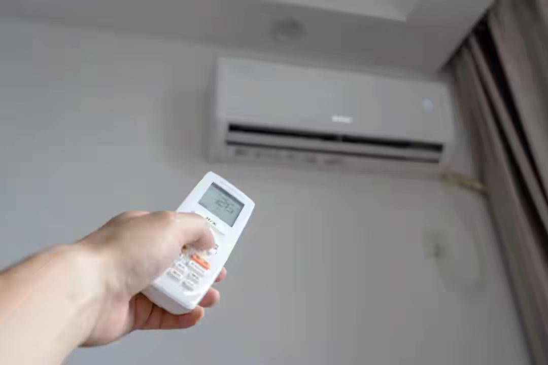 为什么你家电费永远比别人贵？5个耗电细节很少人注意每年夏天，总有人发出同