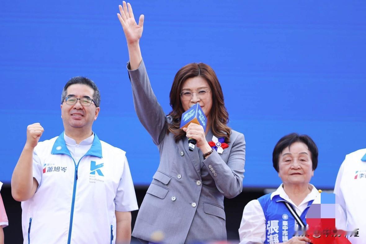 国民党主席郑丽文今（4日）在脸书发文表示，今天丽文来到阳光灿烂的台中，出席本党台