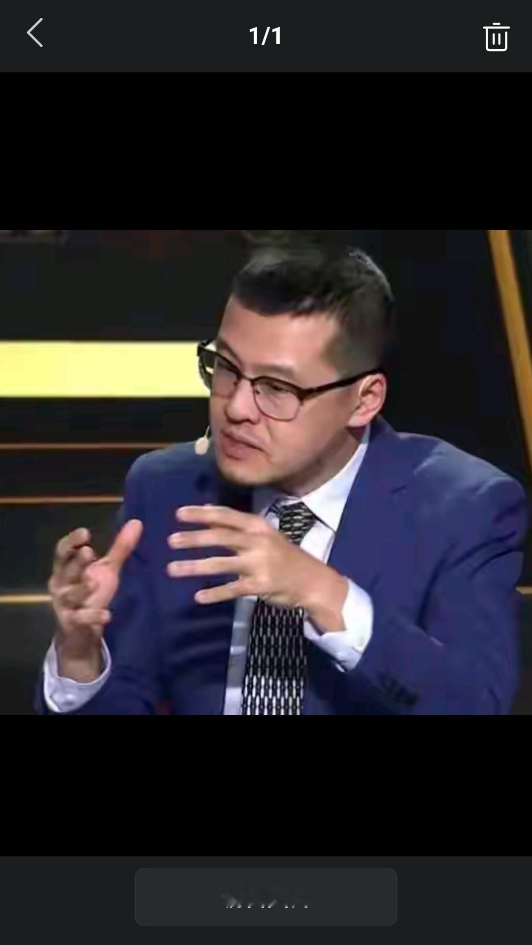 【国内知名媒体人杨毅直言，NBA发展这么多年球星无数，能够在中国球迷心中产生巨