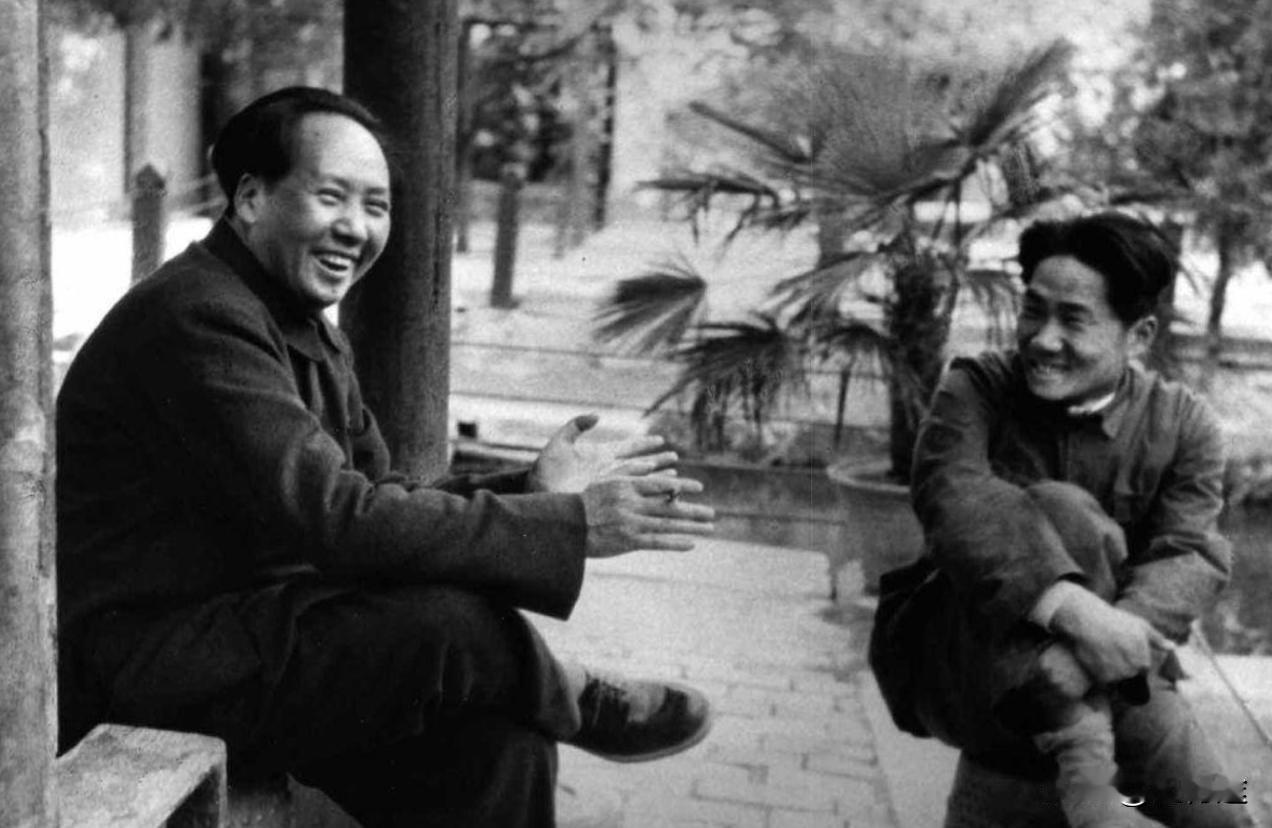 大家不要轻看毛岸英的牺牲，他的牺牲不是因为个人命运无常，也不是单纯的父子别离之痛