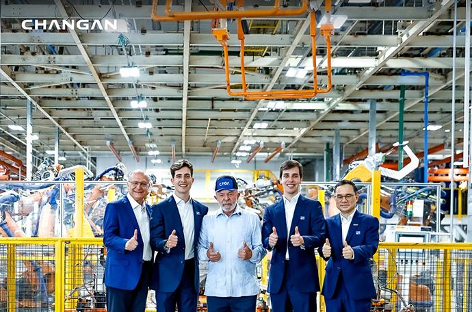 【中国长安汽车启动巴西本土化生产】中国长安汽车宣布，已与巴西当地企业CAOA