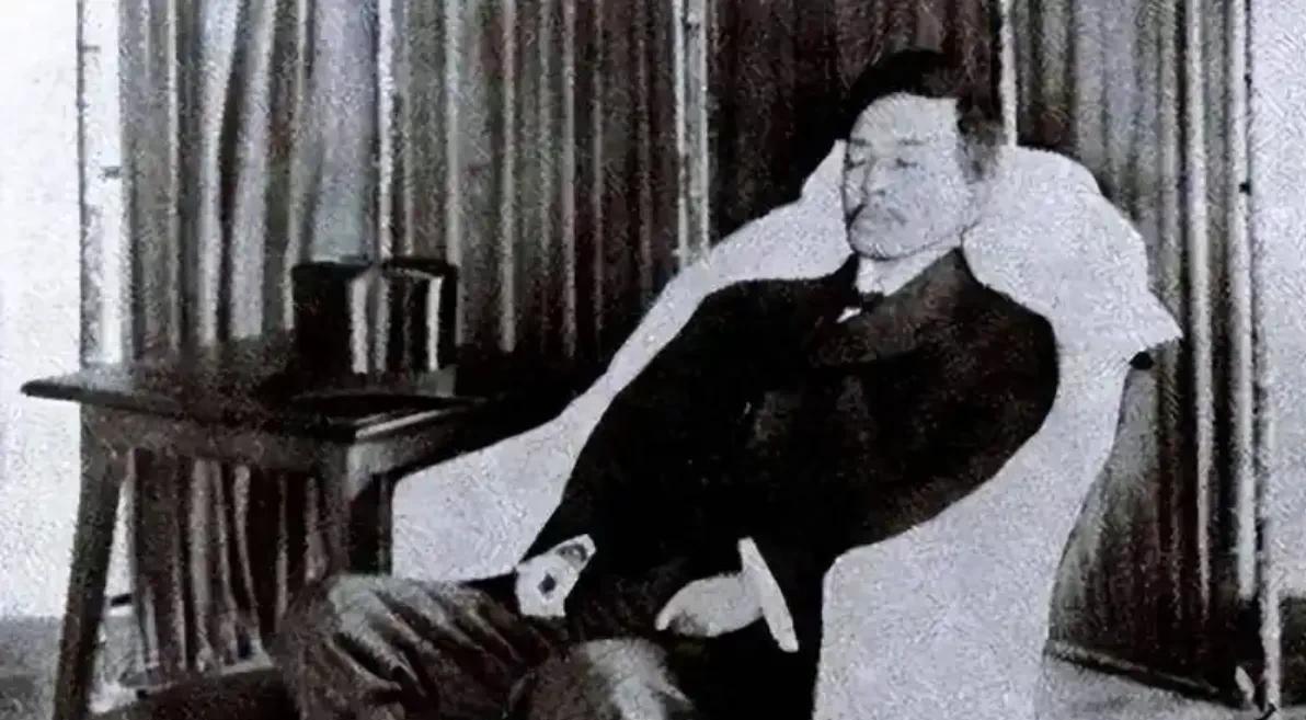 章太炎对南方革命党人，几乎谁都瞧不上，但唯独对宋教仁推崇有加。章太炎就曾表示，宋