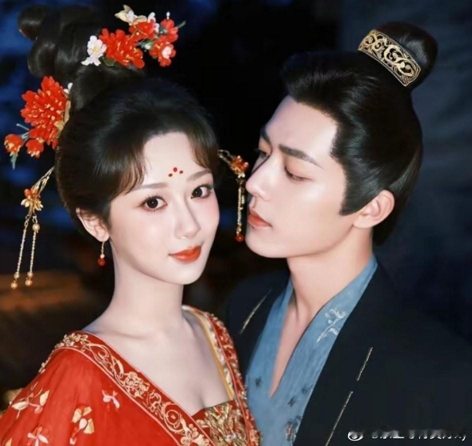杨紫和肖战胡歌成了那“第三个人”前脚杨紫拿下生命树，胡歌配角后脚肖战拿下谍