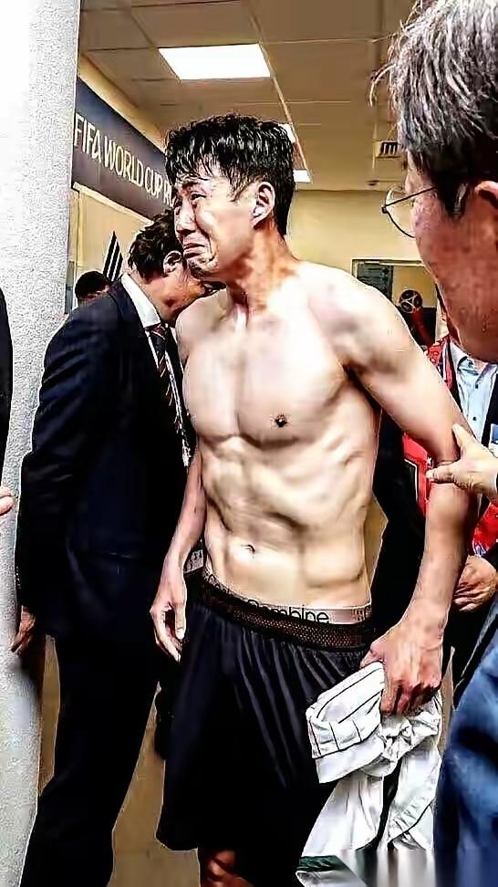 小组收官结束：韩国出局，伊朗倒在最后1秒！今天世界杯最后3个小组的第三轮六场