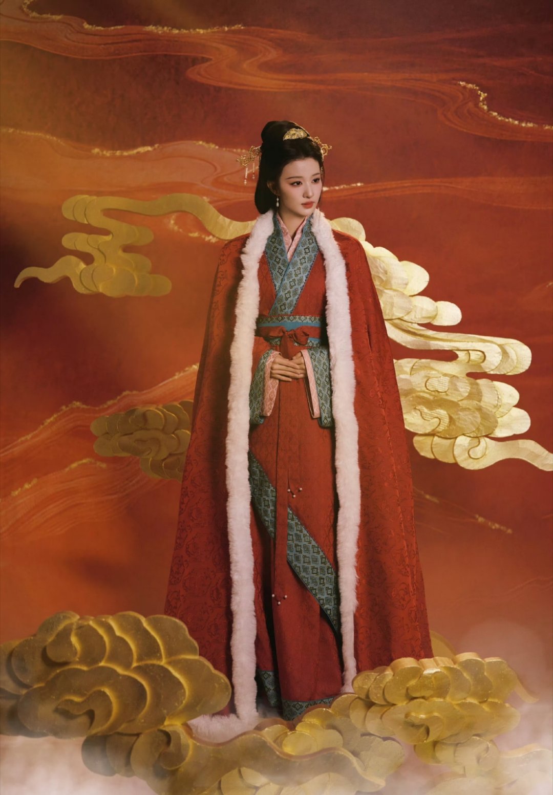 王楚然春日妆容揭秘王楚然妆容秘诀：清透底妆，弱化眼影强调眼线