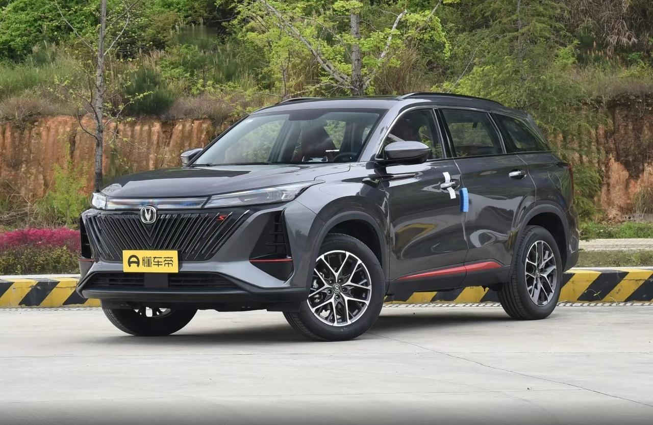 最近后台老有朋友私信我：“预算8万左右，想买辆靠谱的家用SUV，二手CS75P