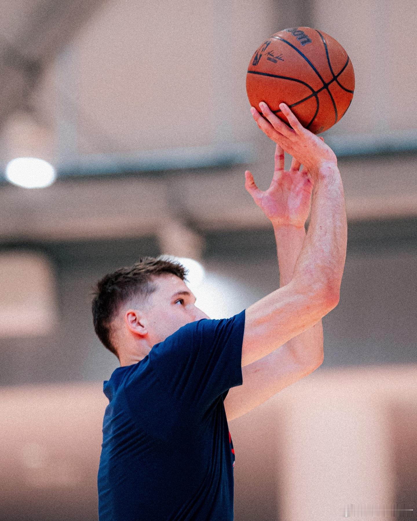 泰伦·卢表示，尼古拉斯·巴图姆在休斯顿得到了休息时间，但他仍然在轮换阵容中。卢也