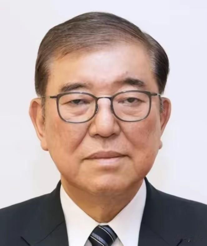 日本政坛彻底哑火了！前首相石破茂一句惊雷之语，让所有叫嚣"台湾有事即日本有事"