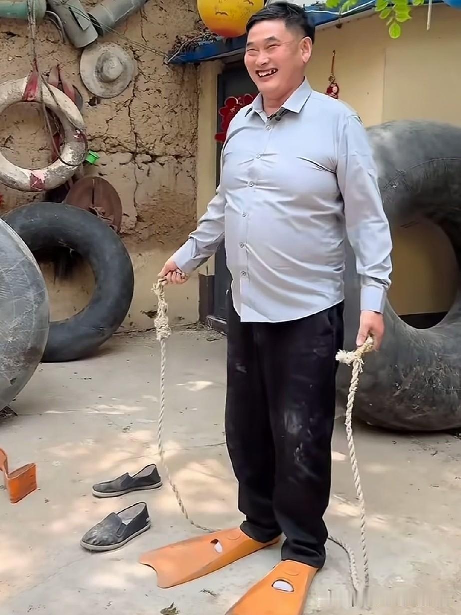 朱之文你这是什么造型呢？本来对你的印象挺好的，觉得你朴实又本份，没想到你现在为了