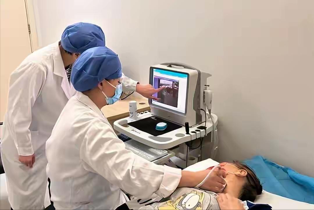 📊多名医生提醒：只要做过颈动脉彩超，务必重视这2个指标！“彩超显示颈动脉