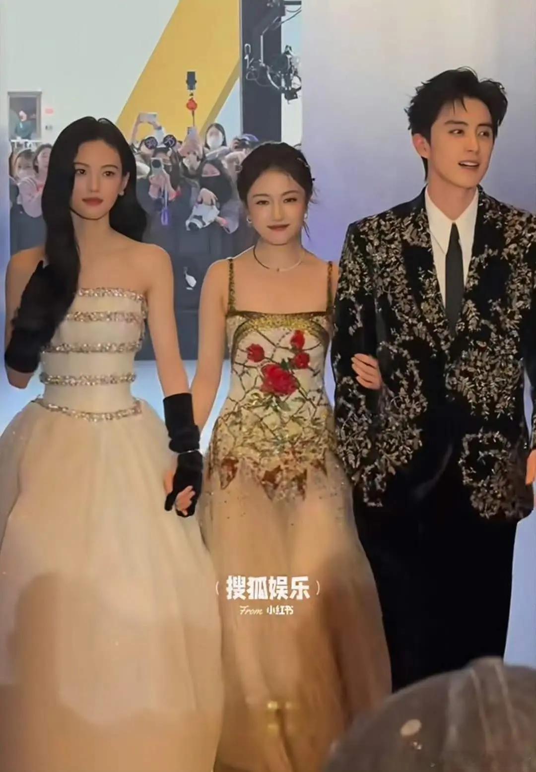 身高还是很重要的，李兰迪更像女配吧…