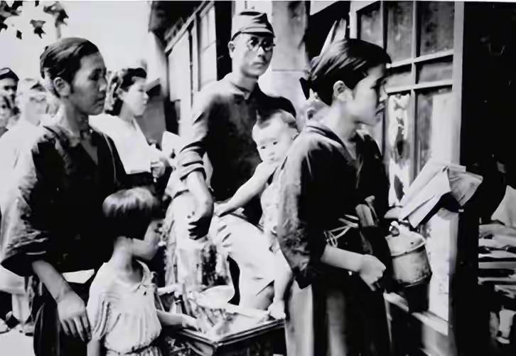 苏军如何对待日军的女人？一个少女哭诉：他们竟然一点信用都不讲那场面，到现在我