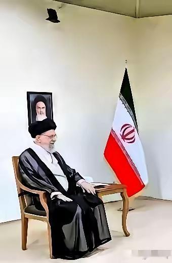 有啥办法？只能等待，美国的航空母舰，战机已经到门口了，军事基地遍布中东，伊朗也没