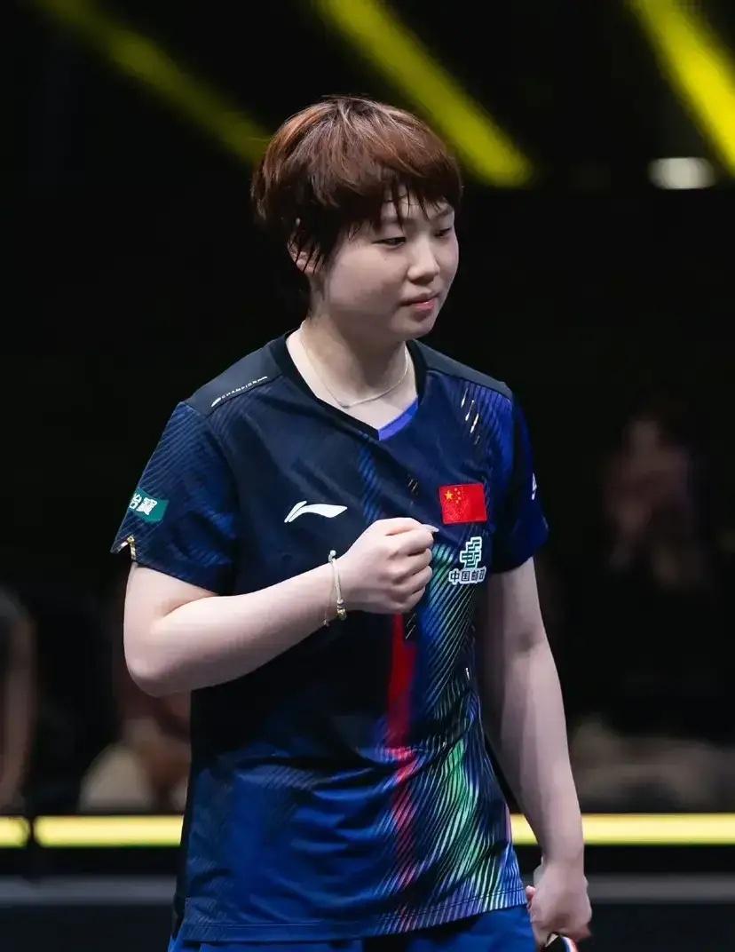 WTT澳门站，女单分组出炉，国乒4朵金花签运分析1、蒯曼——上签但“上签”不是提前拿到四强门票。首轮