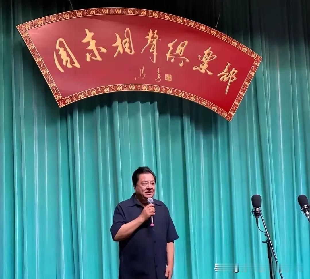 1940年，40岁的朱阔泉走了，这个外号“大面包”的满族艺人，自己没大红大紫，却