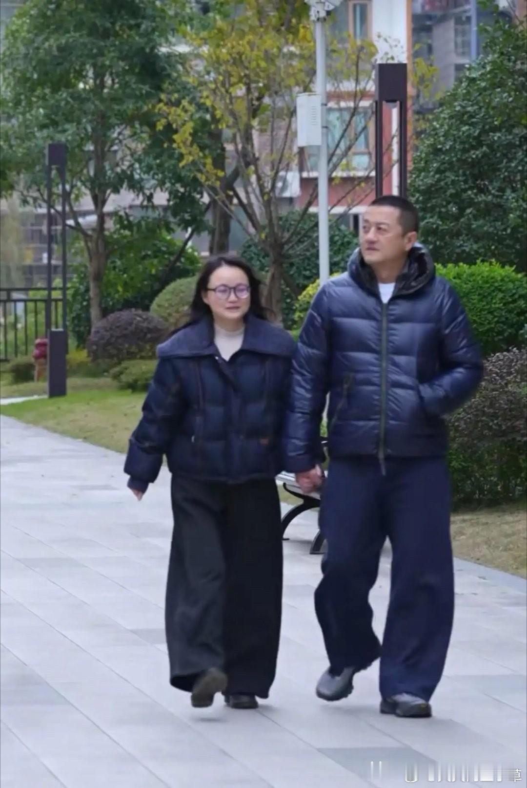 对不起啊李亚鹏，误会你了，看到照片，我有很多的不道德联想，但是我没有想到真相