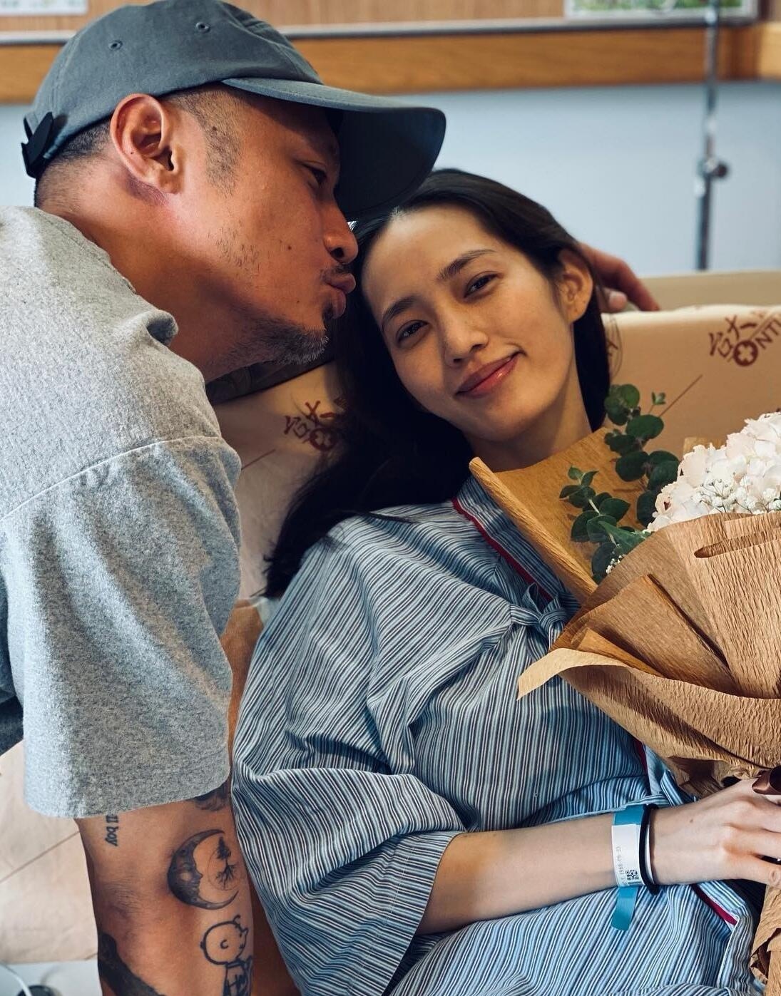 余文乐老婆感觉余文乐的老婆还挺漂亮挺知性的，可能双方真的不爱了吧，祝双方未来都
