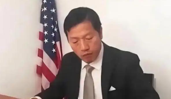 “我们出国就是为了当汉奸！”“虽然我和我太太住在美国地下室，但美国地下室对于我们