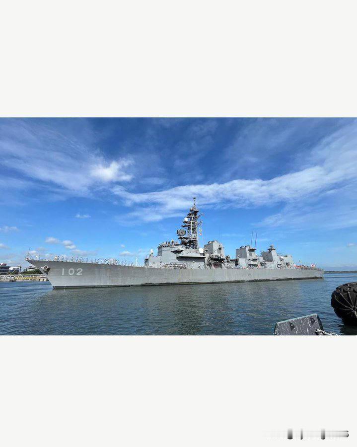 🇯🇵日本海军驱逐舰“春雨”号（DD-102）于2025年11月17日抵达印度