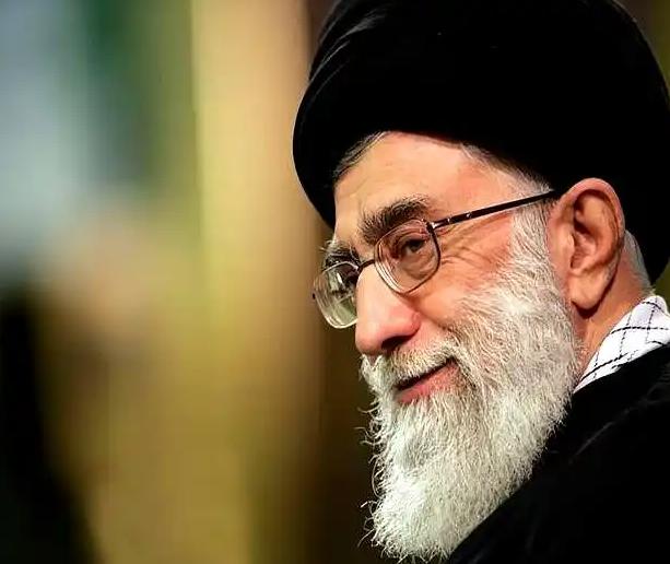 伊朗并非没有任何办法了，目前来看，伊朗其实还有两个底牌！ 第一是霍尔木兹海峡