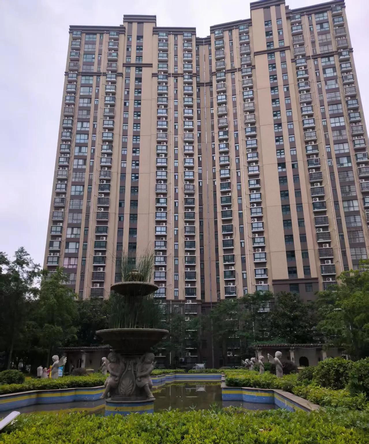 儿子说让我们把房子卖了，和他们住一起昨天，儿子打电话说单位效益不好，降薪了，每