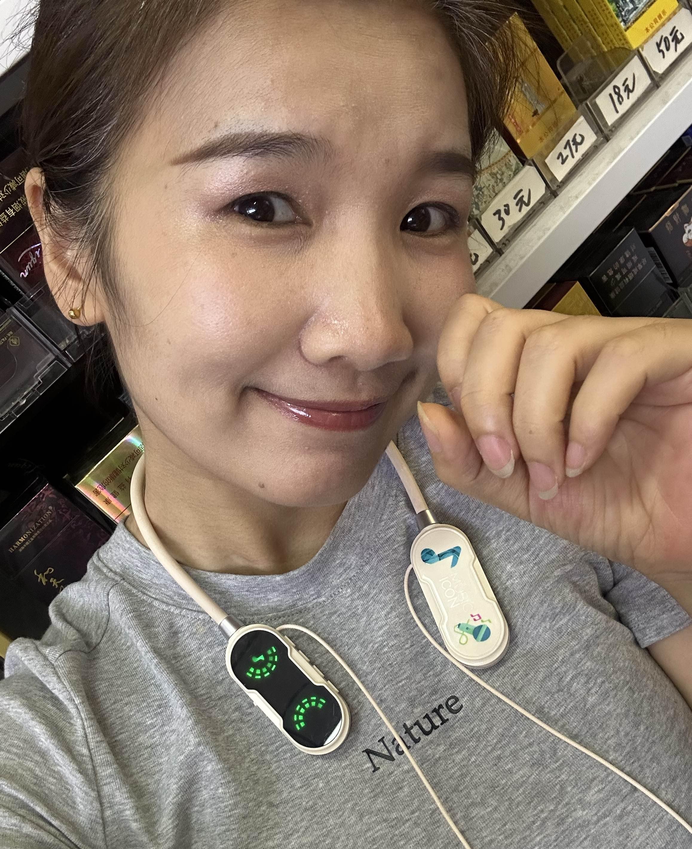 我是老太太咋的了，犯法吗？我今年都四十岁了。这话，是气话，也是心酸话。