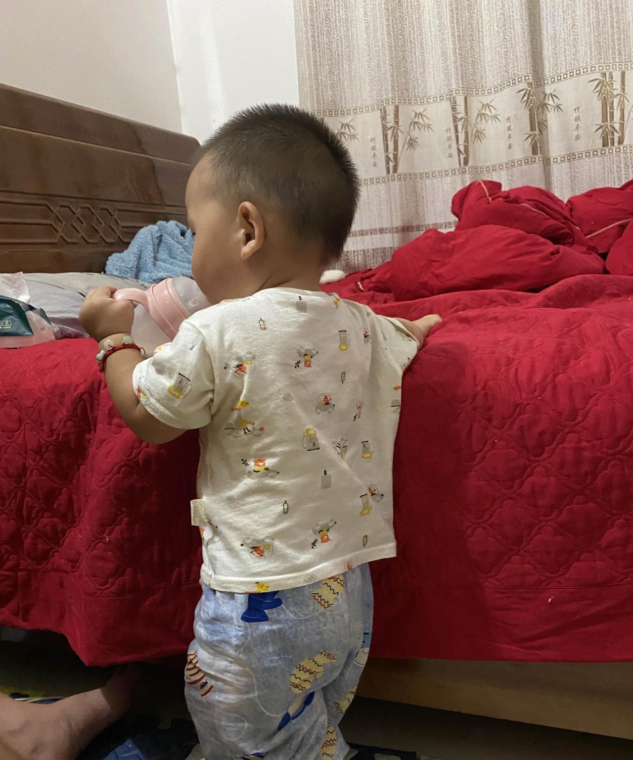 带娃以后才知道：1.不要逼两三岁的娃听话懂事，两三岁的大脑正在爆发，自我意识越