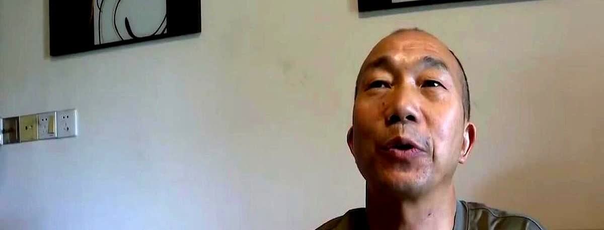 近日，重庆一名女子婚后一直跟着丈夫一起干活，帮他打下手，两人主要靠给别人安装家具
