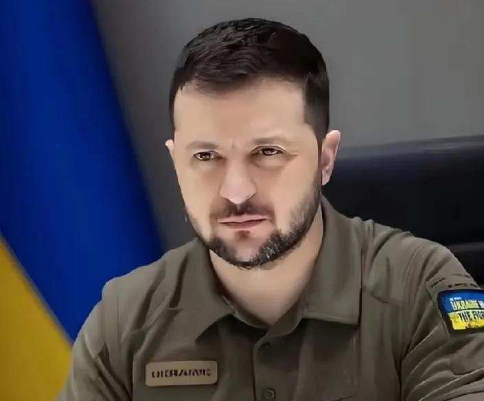 停火四天后，俄乌炮火再次攻向对方，泽连斯基一句抱怨话，竟直接惹怒法国外长，甚至还