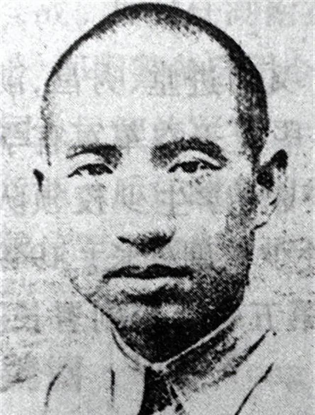 1950年，国民党中将周磐在昆明被抓获，被判了枪决，眼看就要被执行的时候，他猛然
