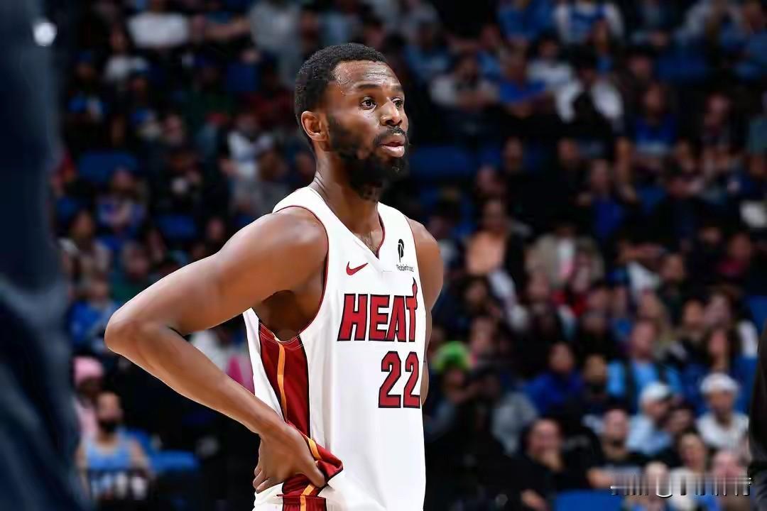 美媒:湖人曾用范德彪克内克特报价维金斯，被热火直接拒绝据美国媒体披露，湖人近期