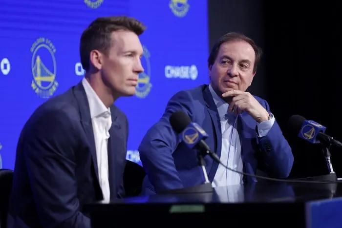 如果库明加不愿意回来好好打勇士只能试着用它去交易一个可以上场的到期合同，关系闹