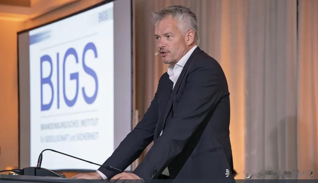 乌克兰如何欧洲证明：“只要有捍卫的意志，俄罗斯并非不可阻挡”俄乌冲突让欧洲