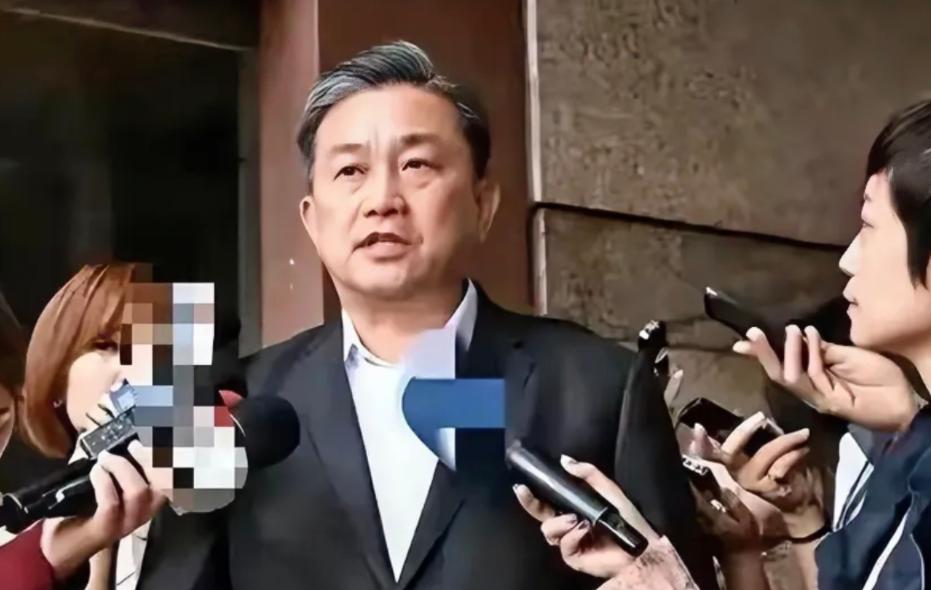 当王定宇在媒体面前拍着桌子炫耀