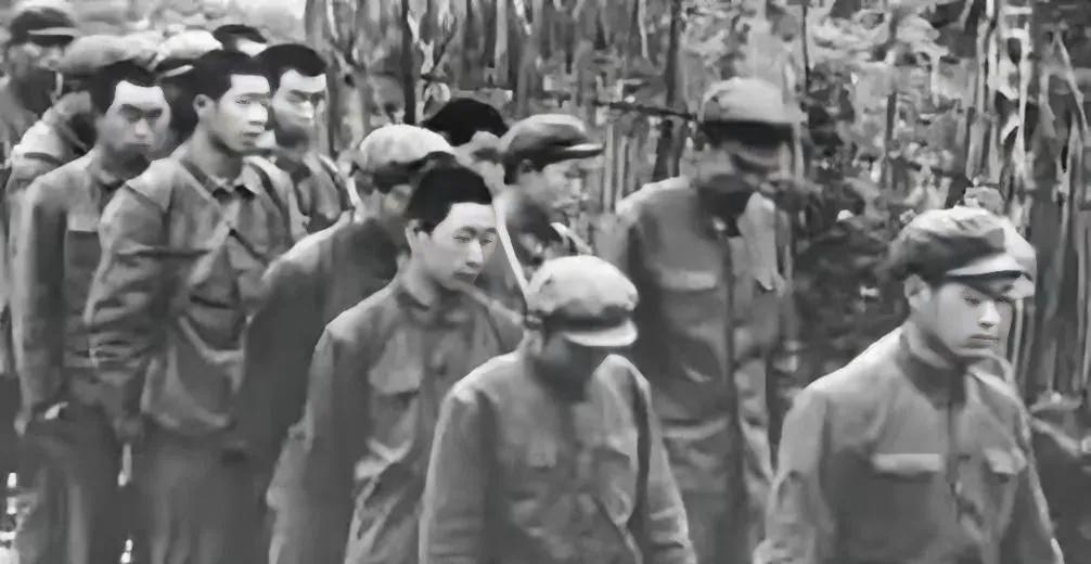 1979年5月，交换俘虏工作完成，150师448团8连的200多名俘虏回国。广州