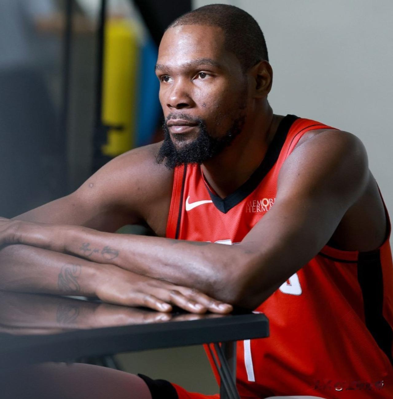 杜兰特怒了，自己降薪3000万美元却被火箭如此羞辱!志在夺冠的火箭，领先西部