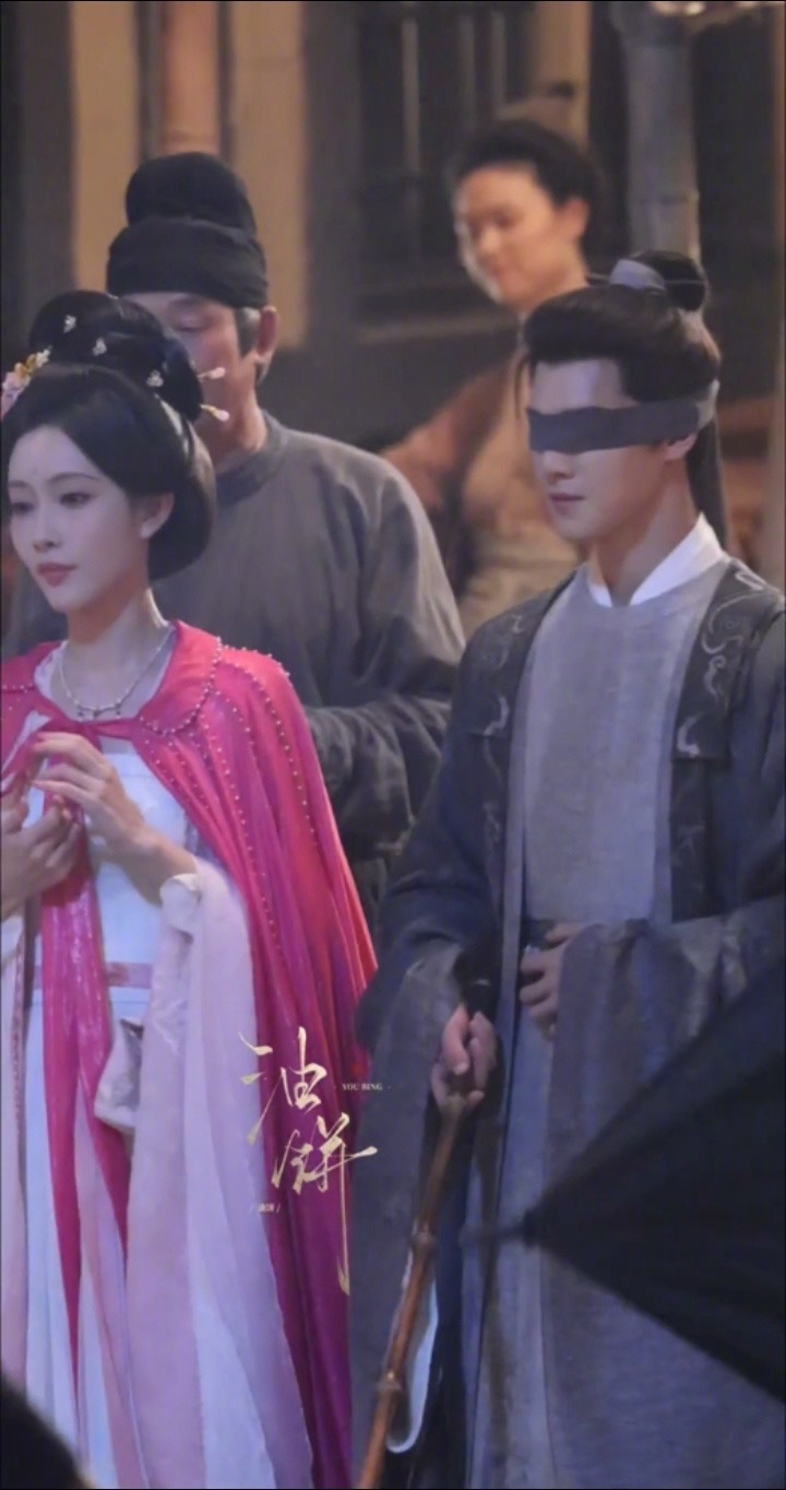孟子义李昀锐尚公主蒙眼约会，蒙眼也阻挡不了约会呀[doge]​​​