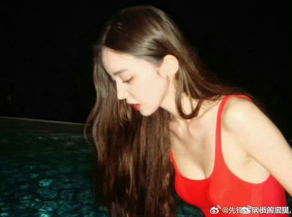 当镜头突然对准娜扎20秒娜扎怼脸