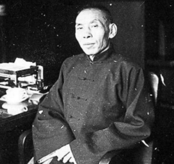 杜月笙在重庆遭人绑架，绑匪开口要40万，杜月笙却说：“给你90万，剩下的