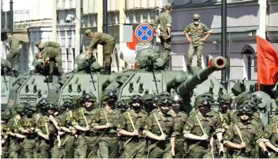 打到现在，俄罗斯算是明白了：就算把乌克兰的城市炸个遍、电网全摧毁，也撼动不了其军